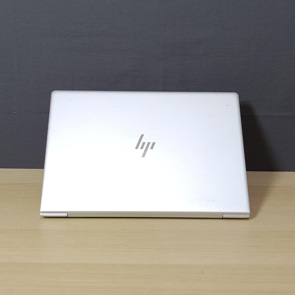 HP Elitebook G6 Belakang Tengah Butik Laptop