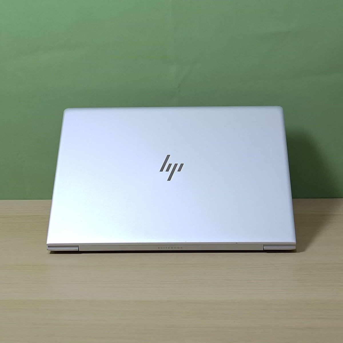 HP Elitebook G6 Belakang Tengah Butik Laptop